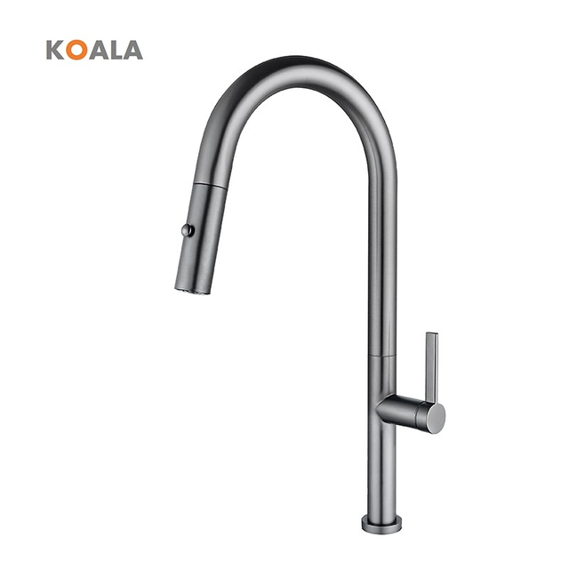 Modern Matt Black Plating Hot Cold Water Supply Kitchen Mixer Tap Deck Mounted Single Hole Pull out Kitchen Sink Faucet